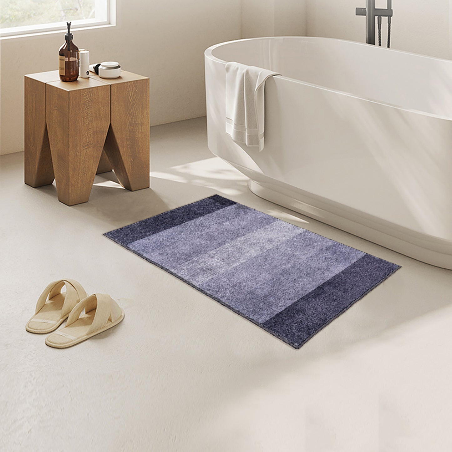 1 Pack Grey Short Hair Bathroom Rugs Soft and Absorbent Microfiber Bath Mat